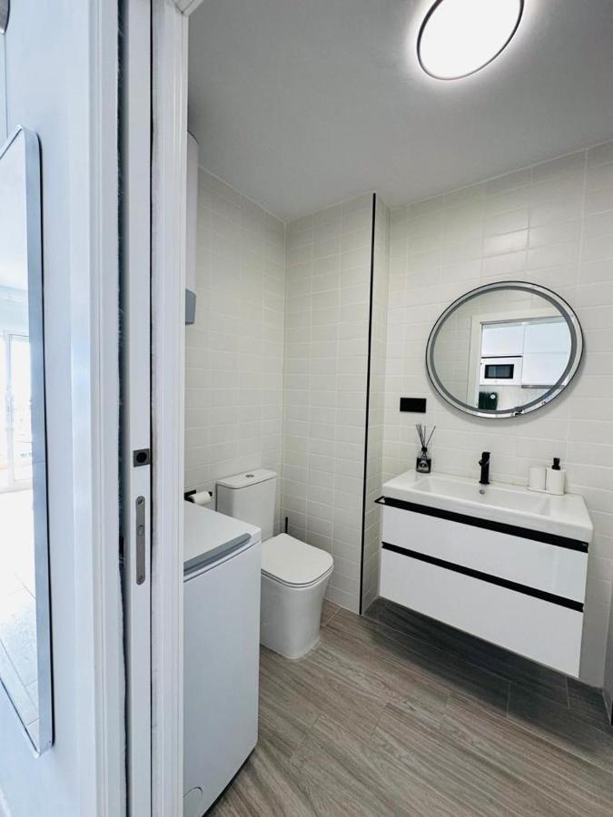 בנאלמדנה Modern White Studio מראה חיצוני תמונה