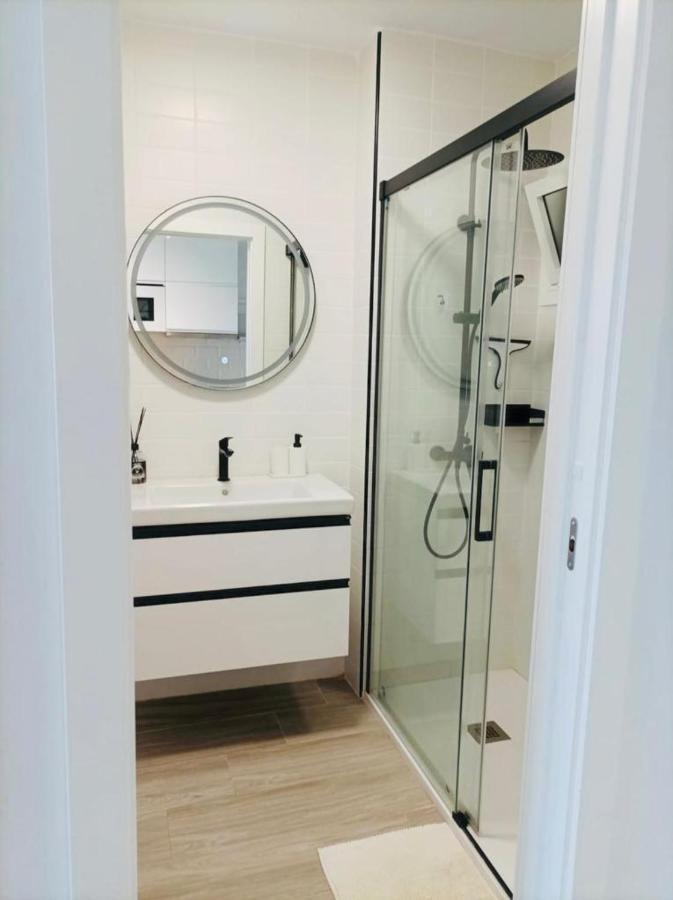 בנאלמדנה Modern White Studio מראה חיצוני תמונה