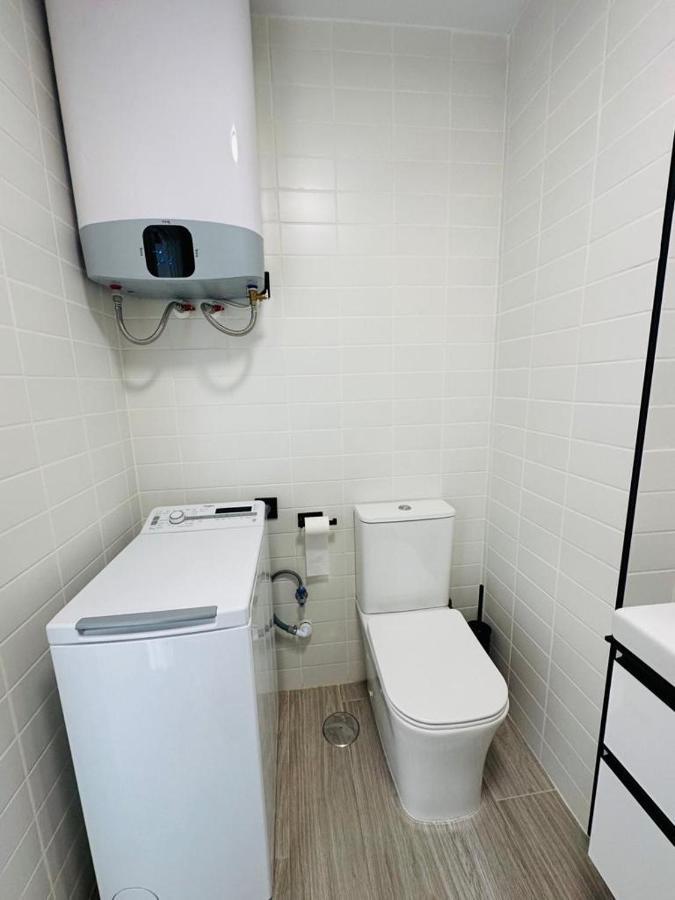 בנאלמדנה Modern White Studio מראה חיצוני תמונה